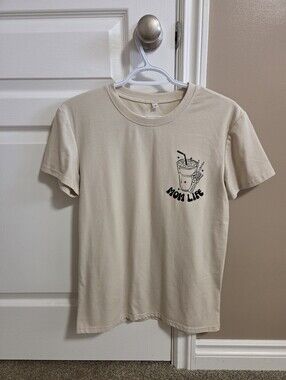 Mom Tee
